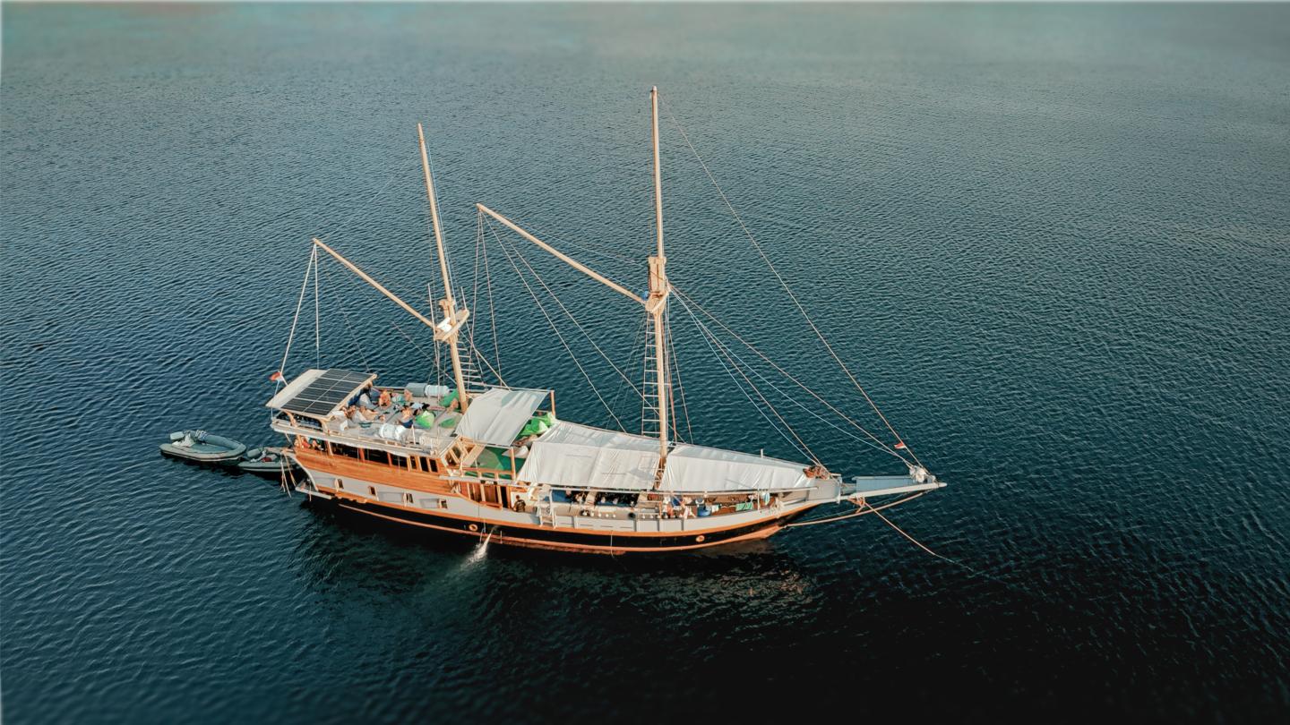 Jaya Liveaboard - 7D/6N - Best of Dampier, Raja Ampat