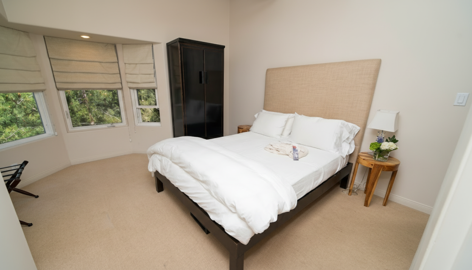 Emerald Bay Room queen bed interior