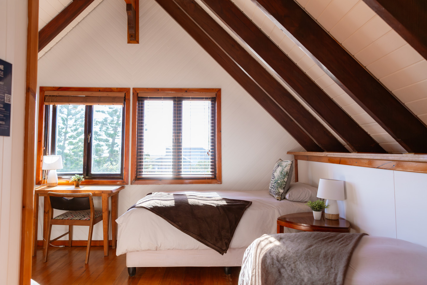 Twin Room Shared-Private